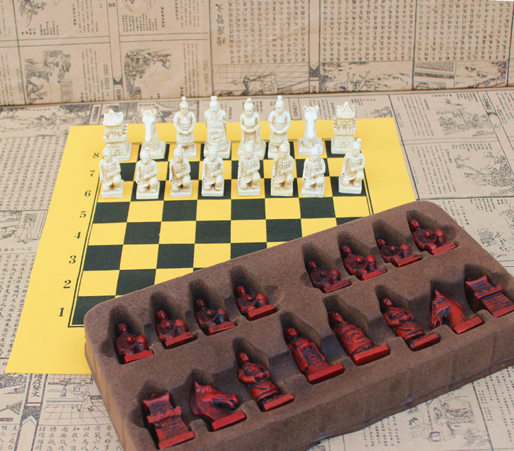 仿古国际象棋中号棋子皮革棋盘西安兵马俑棋子人物造型卡通象棋在类目 运动/瑜伽/健身/球迷用品, 麻将/棋牌/益智类, 国际象棋中 - 来自Buy2taobao.com提供专业的淘宝代购服务