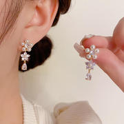 精致网红秋冬款珍珠花朵耳坠s925银针时尚百搭气质小众设计感耳环