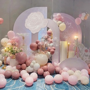 订婚宴结婚回门宴布置气球装饰场景简约粉色仪式感用品背景kt板