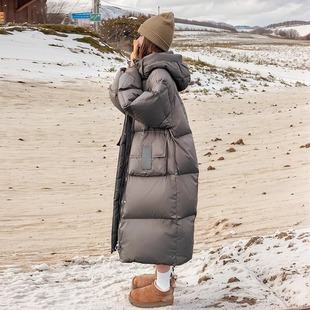 2023新冬季设计感时尚百搭气质户外保暖中长款连帽加厚羽绒服外套