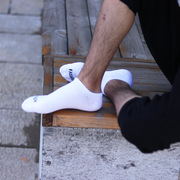 4双装纯棉男士袜子潮男白袜子(白袜子)舒适透气吸汗运动船袜学生字母短袜