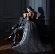 22影楼拍照主题服装，灰色蕾丝抹胸裙时尚，个性复古婚纱情侣写真礼服