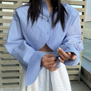 韩国chic春季法式小众翻领撞色条纹设计宽松休闲百搭长袖短款衬衫