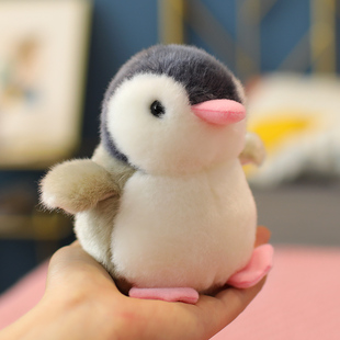 日系小企鹅公仔毛绒玩具可爱挂件，会叫玩偶娃娃，小号女孩生日礼物女
