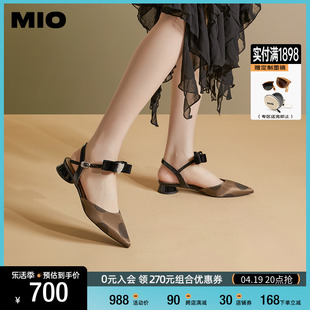 MIO米奥2024年夏季尖头低圆跟凉鞋闪钻爱心蝴蝶结通勤时装凉鞋女