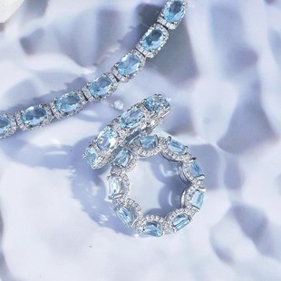 透亮海蓝天蓝色宝石排，钻重工轻奢精致戒指，锆石水晶钻戒2022年