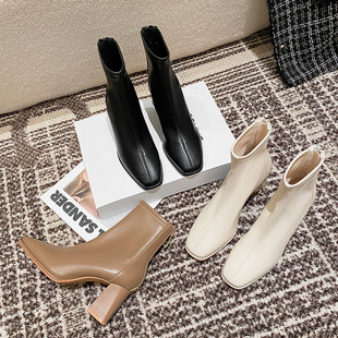 靴子女2023韩版超火厚底白色，方头粗跟短靴秋冬法式高跟瘦瘦靴