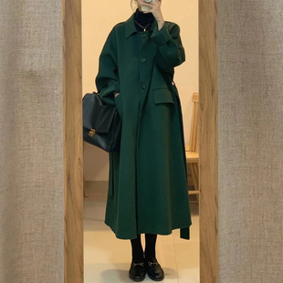 高级感墨绿色呢子，大衣女中长款2023秋冬韩系赫本风系带毛呢外套