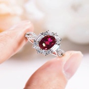pt950铂金莫桑钻石镶嵌红宝石戒指，鸽子蛋高级奢华女饰品法式设计