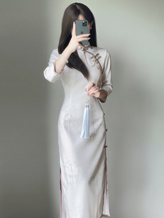 长袖蕾丝印花旗袍2023秋季高端气质，改良年轻款少女素雅连衣裙
