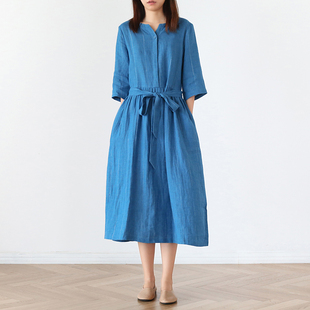蓝色高端色织亚麻条纹旅行文艺，中袖长款连衣裙简约休闲宽松系带