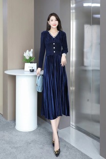 金丝绒褶皱连衣裙女气质，妈妈中年阔太出宴，日常礼服长裙秋冬季