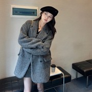 大衣女款2023秋冬季高级感小个子短款灰色，羊毛呢子西装厚外套