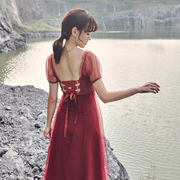 奈良红色连衣裙夏季露背海边度假三亚沙滩，裙女复古纱网旅行拍照