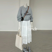 pandr减龄韩系休闲字母，宽松圆领卫衣，法式刺绣半身裙时候套装