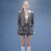 4MILE设计师品牌 2024早春灰色镂空假两件短西装立体花苞裤裙