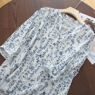 夏季v领女衬衣青花瓷感柳条，印花衬衫超薄气质棉麻半袖小衫