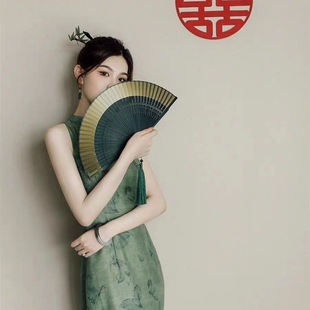 折扇小红书同款新中式晨袍拍照道具中国风，旗袍舞蹈结婚秀禾服扇子