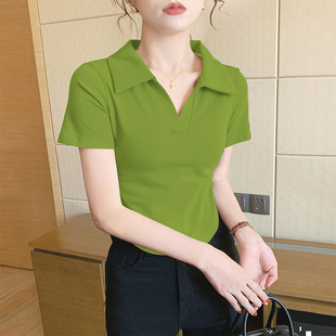 绿色polo领短袖t恤女2023夏修身 短款翻领弧形下摆不规则上衣