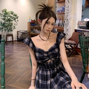 藏青格子设计感镂空撞色格纹连衣裙女2023年夏季小个子显瘦裙