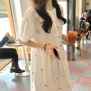 韩国chic减龄小清新黄花刺绣圆领单排扣宽松中长款短袖连衣裙女