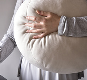 腰成可垫垫柔的使用靠靠托腰抱枕home软，靠当腰妙枕