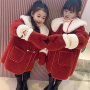 女童外套冬装2024儿童装，洋气冬季加绒加厚红色年服中长款大衣