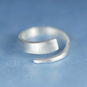 原创简约小众设计s925纯银戒指，磨砂拉丝唯美指环，女开口情侣戒百搭