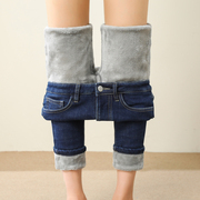 加绒牛仔裤女士冬季2022年加厚高腰显瘦修身紧身一体绒小脚裤