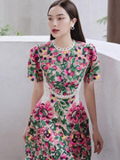 AMY越南小众设师2022夏季蕾丝水溶花大花朵玫红色收腰连衣裙