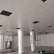 铝扣板600*600铝天花全孔微孔平面铝板机房办公室学校集成吊顶