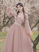 春夏女装法式气质，甜美雪纺蕾丝花朵，v领长袖粉色收腰连衣裙超仙