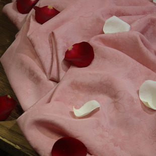 瓦娜家玫瑰花纤维布料高端裙袍衬衫带自带花香提花服装面料深粉色