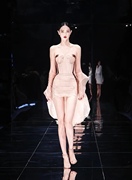 泰国潮牌小众设计裸色修身显瘦性感，抹胸鱼骨束身包臀短款连衣裙