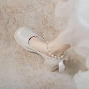 真皮白色玛丽珍鞋女2023百搭法式复古高跟鞋蝴蝶结粗跟单鞋子