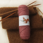 松鼠绒毛线团亮丝金丝绒线，棒针中粗手工，diy编织帽子围巾外套毛线