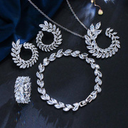 手链首饰流行链女纯银，生日送货源，套装时尚项链耳饰戒指四件套