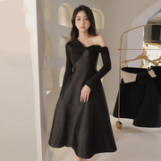 清货折xs品牌授权lobbster越南设计师黑红针织褶皱斜肩连衣裙