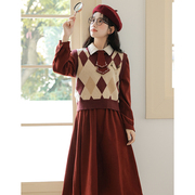 新年红色套装裙子秋冬季学生，少女复古学院，风马甲连衣裙两件套