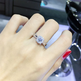 白18K金1克拉效果钻戒钻石戒指女求定结婚群镶显钻天然