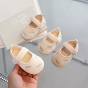 婴儿鞋0-1岁春秋季3-6-9个月女宝宝公主鞋透气新生儿汉服不掉棉鞋