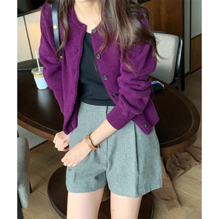 秒发！挚爱甜酷紫色针织开衫24春韩国设计师落肩袖圆领单排扣毛衣