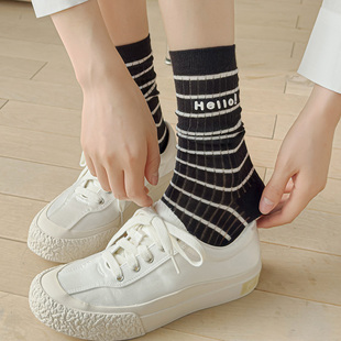 韩国袜子春秋款女条纹字母长筒，小腿堆堆袜潮薄棉百搭黑白色中筒袜