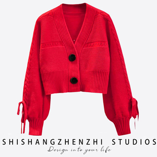 红色高腰毛衣外套女 2023秋冬宽松短款V领灯笼袖系绳冬季毛衣