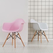 伊姆斯椅子简约休闲塑料扶手椅创意时尚餐椅电脑椅会议洽谈椅北欧