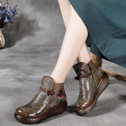 坡跟短靴2021秋冬民族风，绣花牛皮松糕女靴复古软皮，厚底单靴子(单靴子)