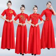 劳动节大合唱演出服主持人晚礼服，大红色高级中国风，指挥服长裙连衣