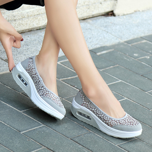 2024夏季老北京布鞋女镂空妈妈，单鞋厚底42大码坡跟女鞋气垫运动鞋