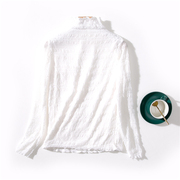 e74-1春季女白色半高领，打底弹力褶皱清新上衣，长袖薄绒雪纺衫