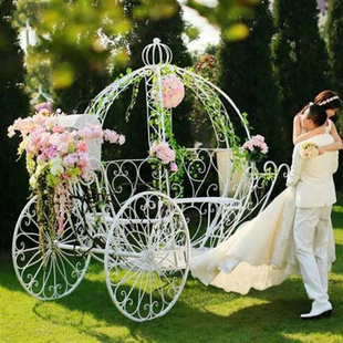 婚庆布置装饰新娘出场道具铁艺大型南瓜车公园户外婚礼摄影摆件